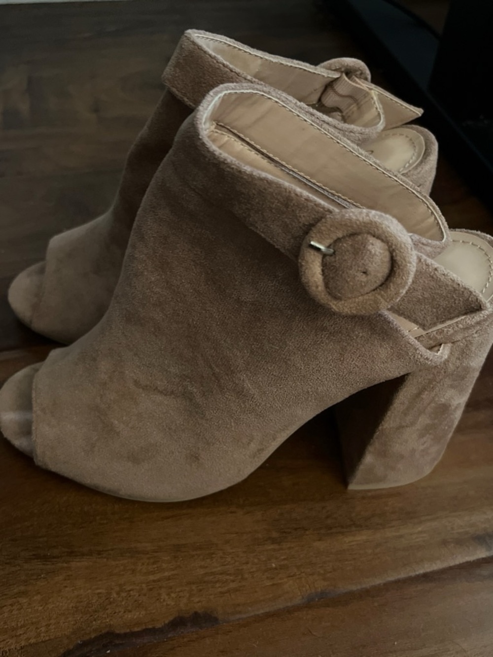 Women’s Taupe Suede Open-Toe Block Heel Mules